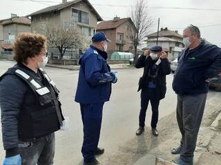 Служители на РУ- Костинброд в превантивна акция с грижа за здравето на гражданите