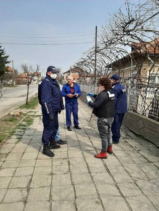 Служители на РУ- Костинброд в превантивна акция с грижа за здравето на гражданите