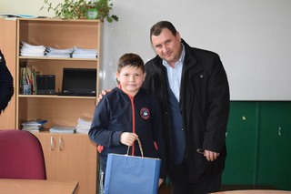 Ученици от Етрополе с награди в конкурса за детска рисунка „Аз и моето Детско полицейско управление“