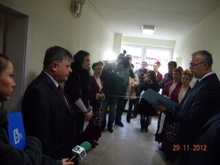 Заместник министър Веселин Вучков и Директорът на ОДМВР – София комисар Николай Николов откриха новия арестен блок в РУП- Ботевград.