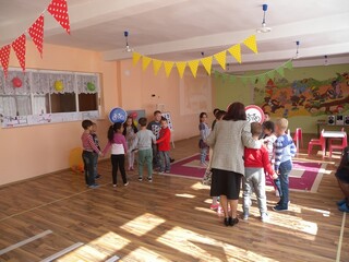 Практическо занятие по безопасност на движението с малчуганите от с. Лесново