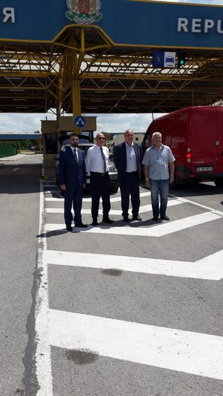Днес 12.07.2019 година на граничния контролно-пропускателен пункт “Дунав мост“ беше поставено началото на кампанията на МВР срещу корупцията.