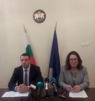 Съвместен брифинг на полиция и прокуратура във връзка с разкрити телефонни измами