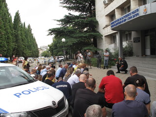 Служители на ОДМВР-Стара Загора отдадоха почит към загиналите полицаи Атанас Градев и Йордан Илиев