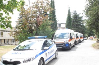 От УМБЛ в Стара Загора тръгна ескорт на специализирани автомобили с част от децата, пострадали снощи при тежката катастрофа на АМ “Тракия“