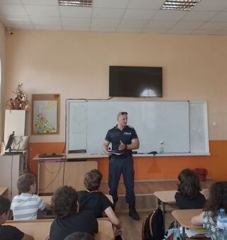 Беседа на тема пътна безопасност се проведе във Второ основно училище “Петко Рачов Славейков“, гр. Стара Загора