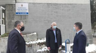Министър Терзийски на работни срещи с полицаите в Казанлък, Мъглиж и Раднево