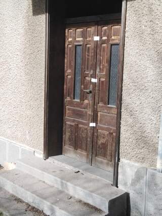 Провеждат се активни действия по разследване за незаконно присъединяване към електроразпределителната мрежа в Чирпан, извършено с цел добив на криптовалута
