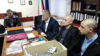 Предмети с висока културно - историческа стойност са иззети при спецоперация