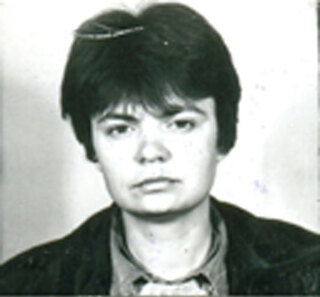Полицията издирва 39-годишна жена за серия кражби 