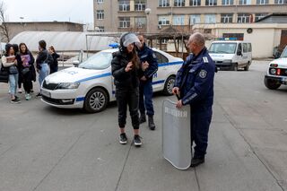 Осмокласници от търговищко средно училище гостуваха в РУ-Търговище