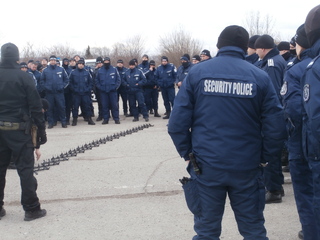 Продължава обучението за надграждане на професионални умения на  униформените полицейски служители