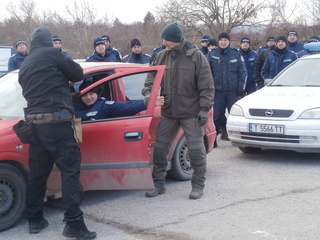 Продължава обучението за надграждане на професионални умения на  униформените полицейски служители