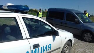 Извършител на кражба е задържан в хода на проведена специализирана операция за противодействие на  битовата престъпност в две села в община Попово