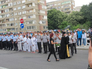Водосвет за здраве, демонстративни занятия на деца и служители, награди и спартакиада послучай професионалния празник на служителите на МВР