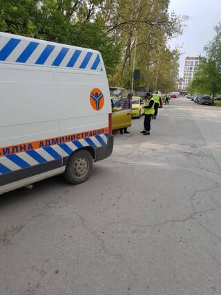 52 таксиметрови автомобила проверени при специализирана полицейска операция в област В. Търново 
