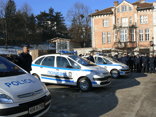 Три нови патрулни автомобили “Ситроен Ксара Пикасо” получи днес районното управление на МВР в Белоградчик