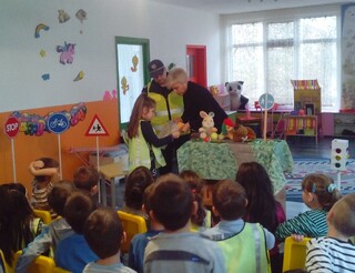 Ученици и полицаи в Ямбол с поредна инициатива за безопасност на пешеходците