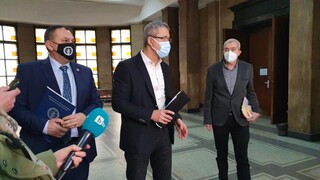Задържани полицейски служители от РУ - Сливо поле при ОДМВР - Русе