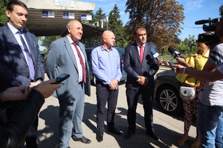 Служители на Дирекция „Вътрешна сигурност“–МВР анкетираха преминаващите през ГКПП-Връшка чука. Инициативата се реализира по проект "Остани чист, кажи НЕ на корупцията!"
