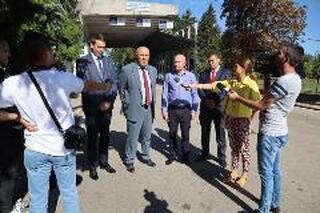 Служители на Дирекция „Вътрешна сигурност“–МВР анкетираха преминаващите през ГКПП-Връшка чука. Инициативата се реализира по проект "Остани чист, кажи НЕ на корупцията!"