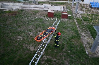 С възможностите на аварийно-спасителната техника курсантите от Факултет ПБЗН се запознават в трети курс