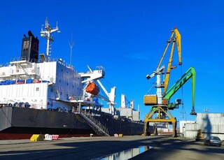 Гранични полицаи от РДГП-Бургас откриха  73 кг кокаин на кораб, пристигащ от Испания