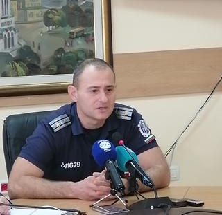 Служителите на МВР предприемат редица мерки за спокойното протичане на дните около предстоящите празници