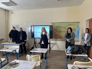 Дванадесетокласници от четири ловешки училища дискутираха с експерти от ГДБОП по проблеми свързани с киберпрестъпленията