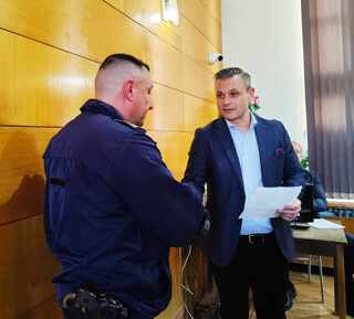 Благодарствени писма и награда за полицейски служители