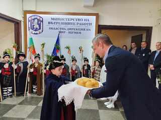 Коледари в полицията