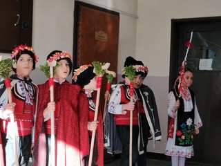 Коледарски поздрав към служителите на полицията в Силистра