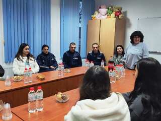 ОДМВР-Силистра и ЖС „Екатерина Каравелова“ заедно в поредната инициатива срещу домашното насилие