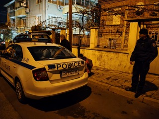 Извършител на кражба е задържан на място