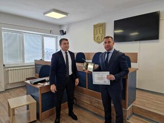 Младши експерт Георги Георгиев, началник на дежурна смяна в РСПБЗН-Елин Пелин, е победител в областния конкурс „Пожарникар на годината“ – 2024 г.