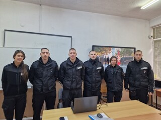 Училища в Перник, Благоевград, Павликени и Първомай посетиха курсанти от Академията на МВР