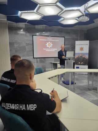 Под формата на ролеви игри се провеждат голяма част от занятията по „Европейско полицейско сътрудничество“