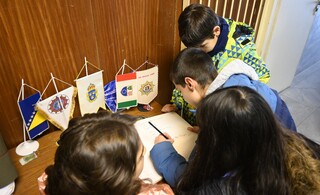 Със завидни знания и любознателност ни впечатлиха учениците от трети клас на 128 СУ, които гостуваха на Академията на МВР