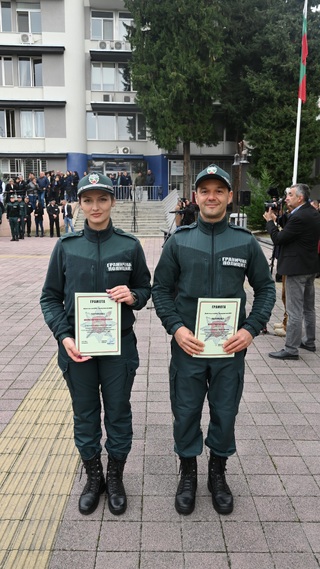 В присъствието на стотици гости на площад „Съединение“ 108 обучаващи се в ЦСПП – Пазарджик положиха клетва
