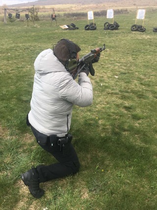 Служители на ГДЖСОБТ и  Национална следствена служба участваха в обучение по стрелкова подготовка, провеждано от  Центъра на бойна подготовка и спорт