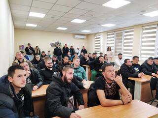 Курсанти от Академията на МВР посетиха професионална гимназия „Цар Иван Асен II“ в Асеновград