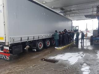 Курсанти от специалност „Гранична полиция“ проведоха практическо занятие на ГКПП „Калотина“