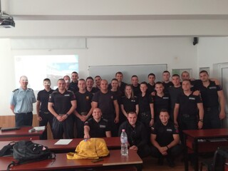 Преподаватели от Полицейската академия и Главното училище на пожарната служба в Полша посетиха Академията на МВР