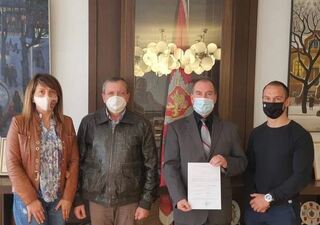 Ректорът на АМВР старши комисар доц. д-р Руси Янев награди трима преподаватели за изпълнение на служебните им задължения