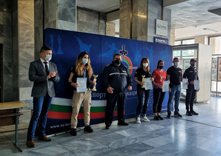 Злато и сребро за отбора по стрелба на Академия на МВР