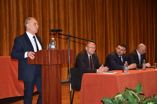 Министърът на вътрешните работи Младен Маринов представи пред служителите и курсантите в Академията на МВР новия ректор-проф.дн Любомир Тимчев
