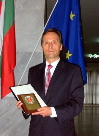  Семинар на тема “Снайперски и антиснайперски прийоми, използвани от специалните служби при мероприятия от особена важност”