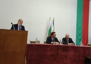 Министър Даниел Митов: Пожелавам не просто да запазите нивото, но да продължите да надграждате