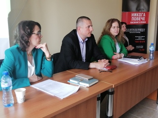 Спецификата на работа при случаи на домашно насилие бе обсъдена на обучителен семинар за служители на СДВР и деветте районни управления в столицата