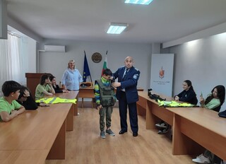 Занятие под наслов „Ваканция, здравей! Да играем безопасно!“ се проведе днес в полицията в Силистра